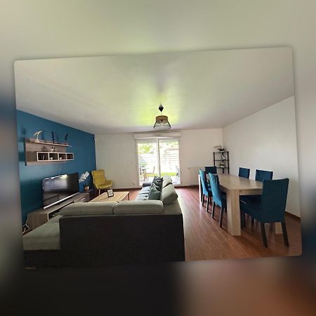 Le Duplex Chessy - 15Min From Disneyland - 2 Private Parkings - Garden - Kingsize & Queensize Bed - Supermarket Behind The House Kültér fotó