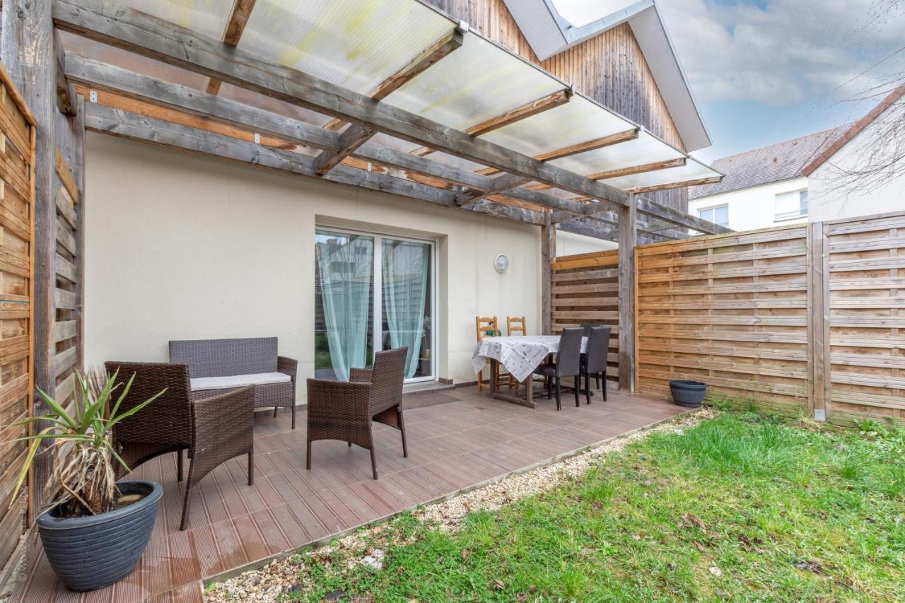 Le Duplex Chessy - 15Min From Disneyland - 2 Private Parkings - Garden - Kingsize & Queensize Bed - Supermarket Behind The House Kültér fotó