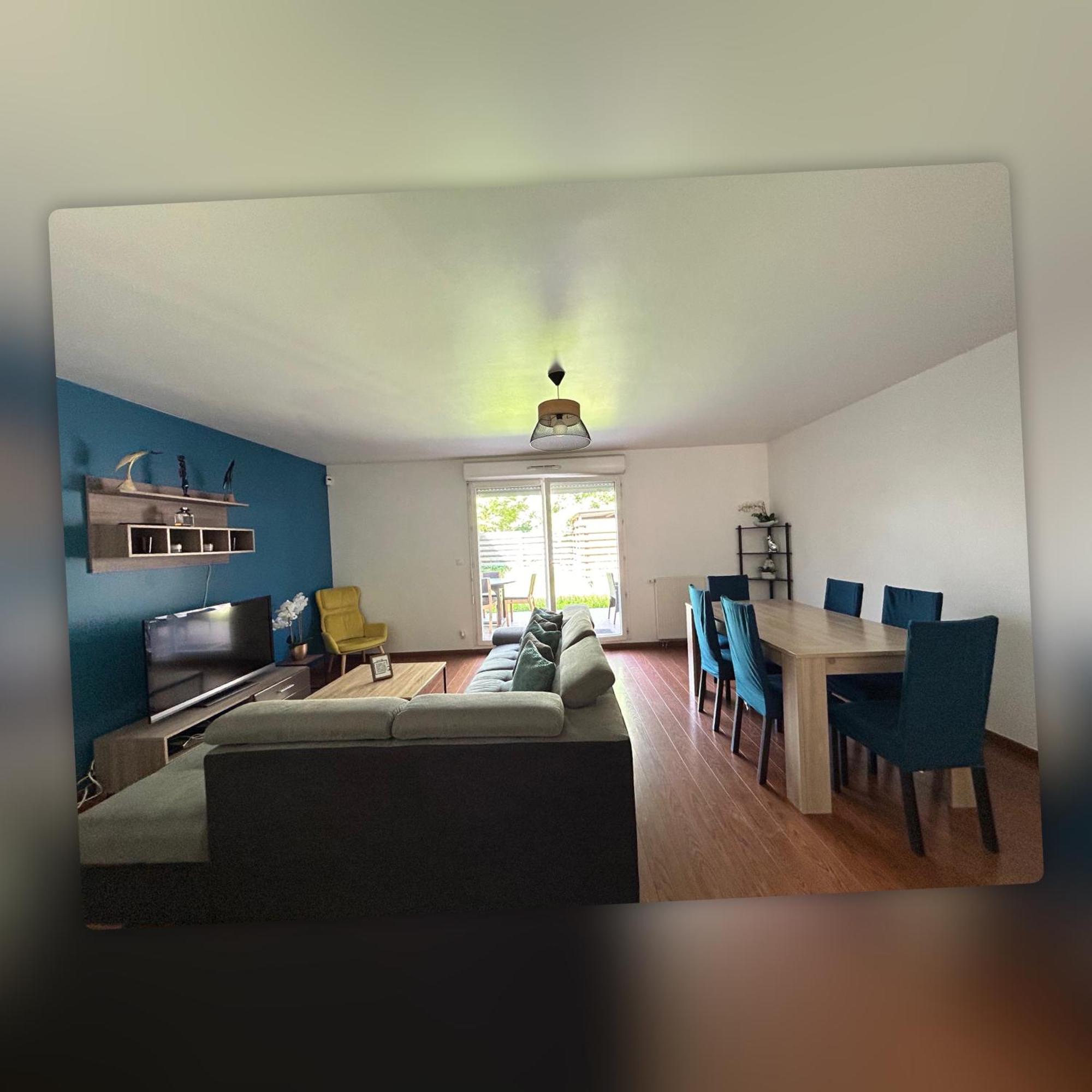 Le Duplex Chessy - 15Min From Disneyland - 2 Private Parkings - Garden - Kingsize & Queensize Bed - Supermarket Behind The House Kültér fotó